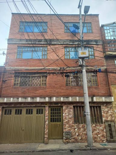 Casa en venta Cundinamarca Bogotá Bravo Paez 537 m2 Habitaciones 9 Baños 6 Garajes 1 Precio $2800000000
