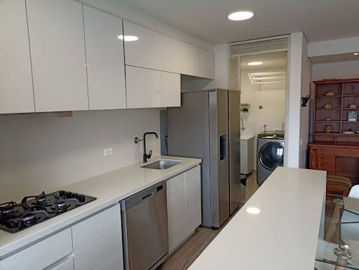 Apartamento en arriendo Antioquia Medellín La Linde 95 m2 Habitaciones 2 Baños 3 Garajes 2 Precio $6000000