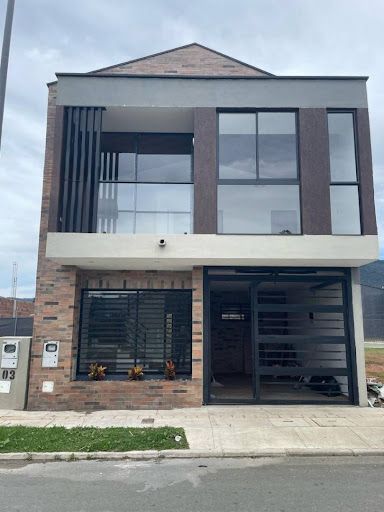 Casa en arriendo Antioquia La Ceja Centro 136 m2 Habitaciones 3 Baños 3 Garajes 1 Precio $3200000