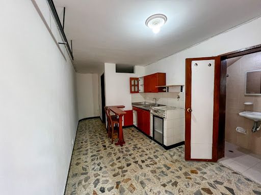 Apartaestudio en arriendo Antioquia Envigado El Dorado 18 m2 Habitaciones 1 Baños 1 Garajes 0 Precio $1250000