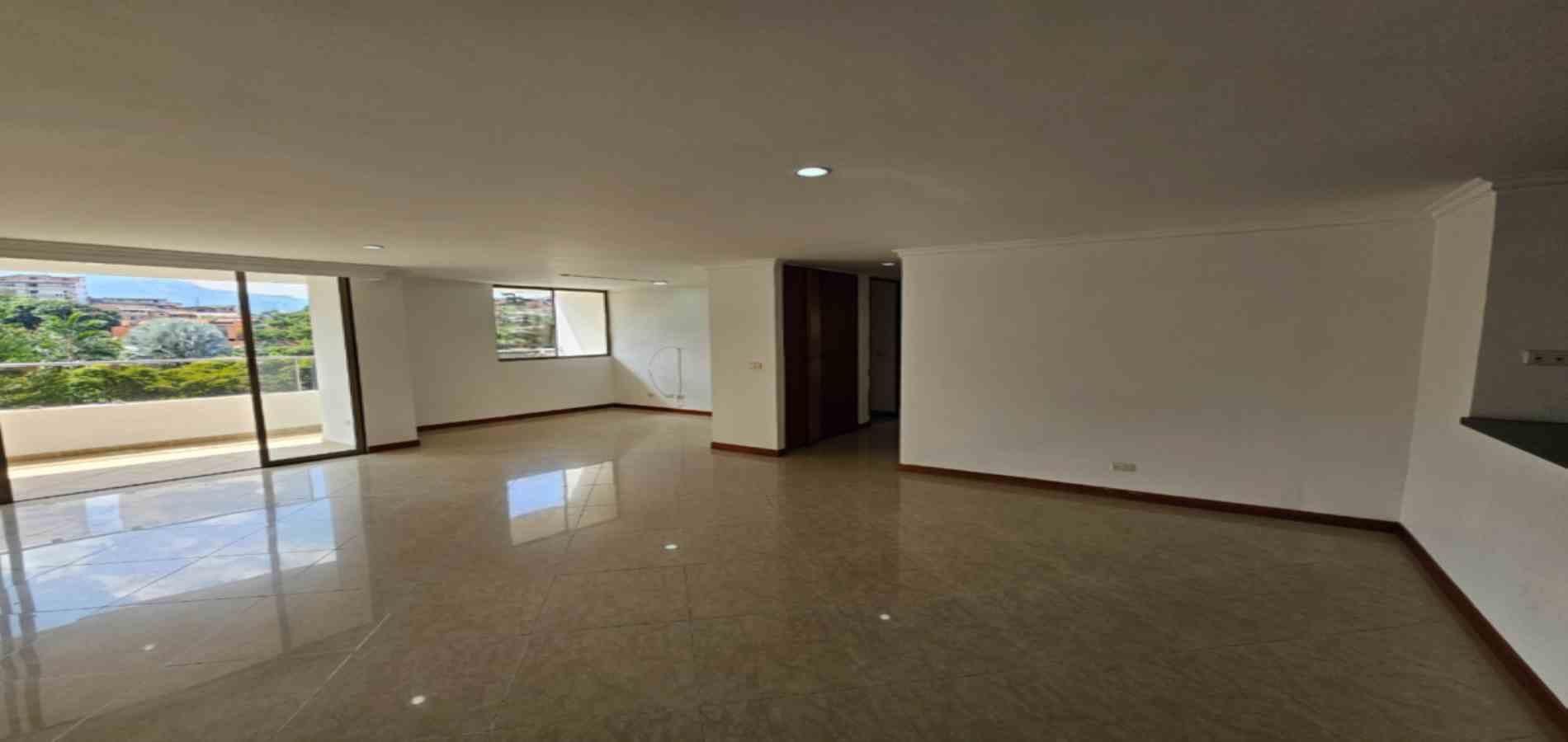 Apartamento en arriendo Antioquia Envigado Alto De Misael 140 m2 Habitaciones 3 Baños 2 Garajes 2 Precio $5000000