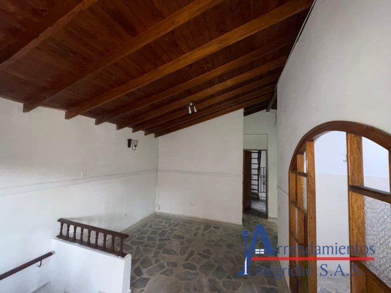 Apartamento en arriendo Antioquia Medellín Rosales 60 m2 Habitaciones 2 Baños 1 Garajes 0 Precio $1900000