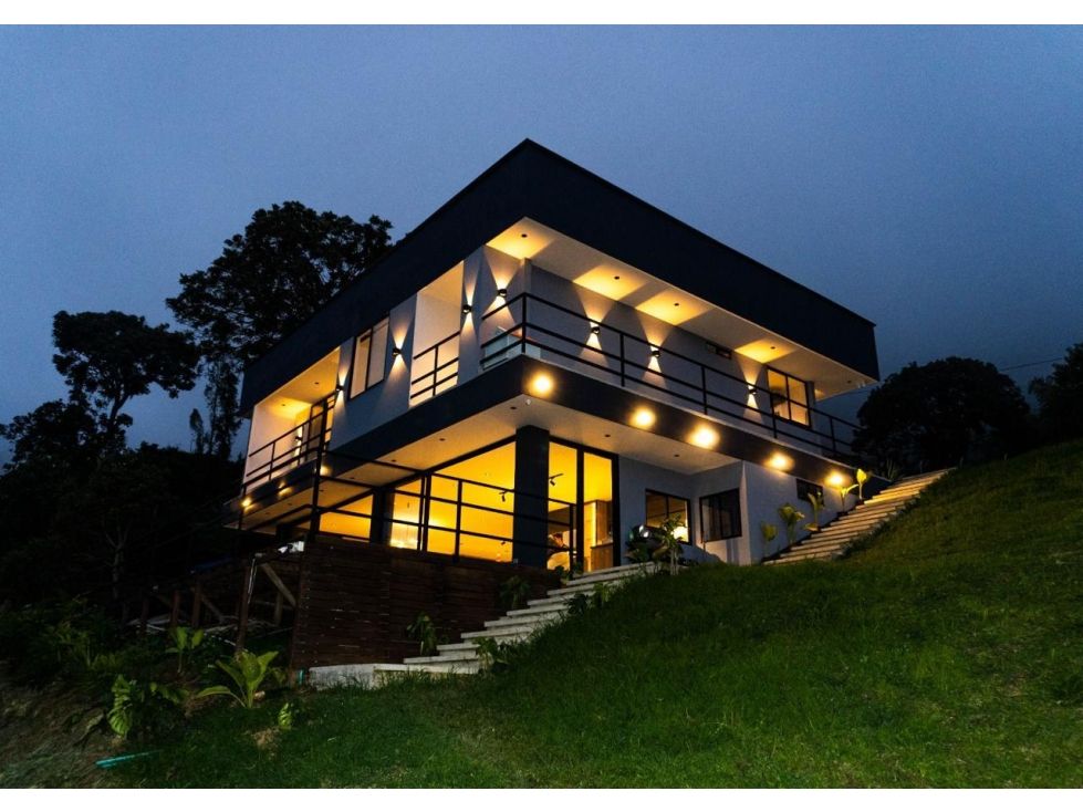Finca en venta Antioquia Girardota Centro 240 m2 Habitaciones 3 Baños 2 Garajes 0 Precio $1350000000