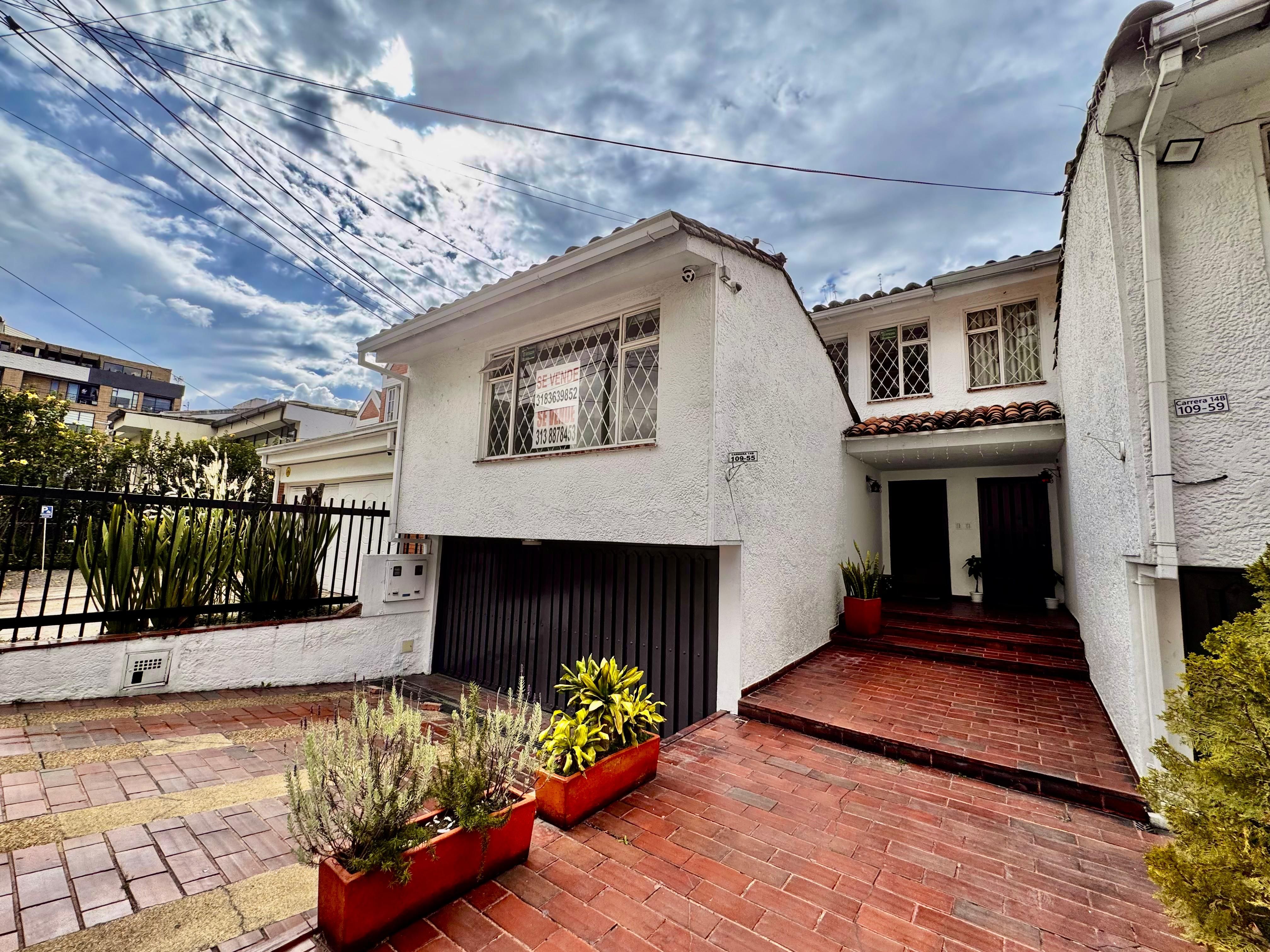 Inmuebles en Remate Casa en venta Cundinamarca Bogotá Santa Bibiana 267 m2 Habitaciones 3 Baños 4 Garajes 1 Precio $1450000000