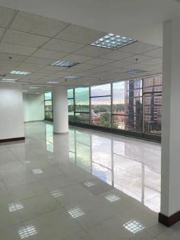 Oficina en arriendo Cundinamarca Bogotá La Esperanza Norte 195 m2 Habitaciones 0 Baños 1 Garajes 6 Precio $16326583