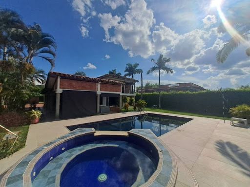 Casa Campestre en arriendo Risaralda Pereira Pereira 450 m2 Habitaciones 3 Baños 5 Garajes 6 Precio $10000000