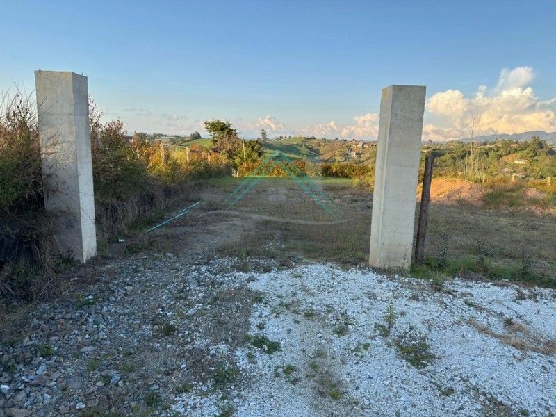 Lote en venta Antioquia Rionegro Cuatro Esquinas 108 m2 Habitaciones 0 Baños 0 Garajes 0 Precio $240000000