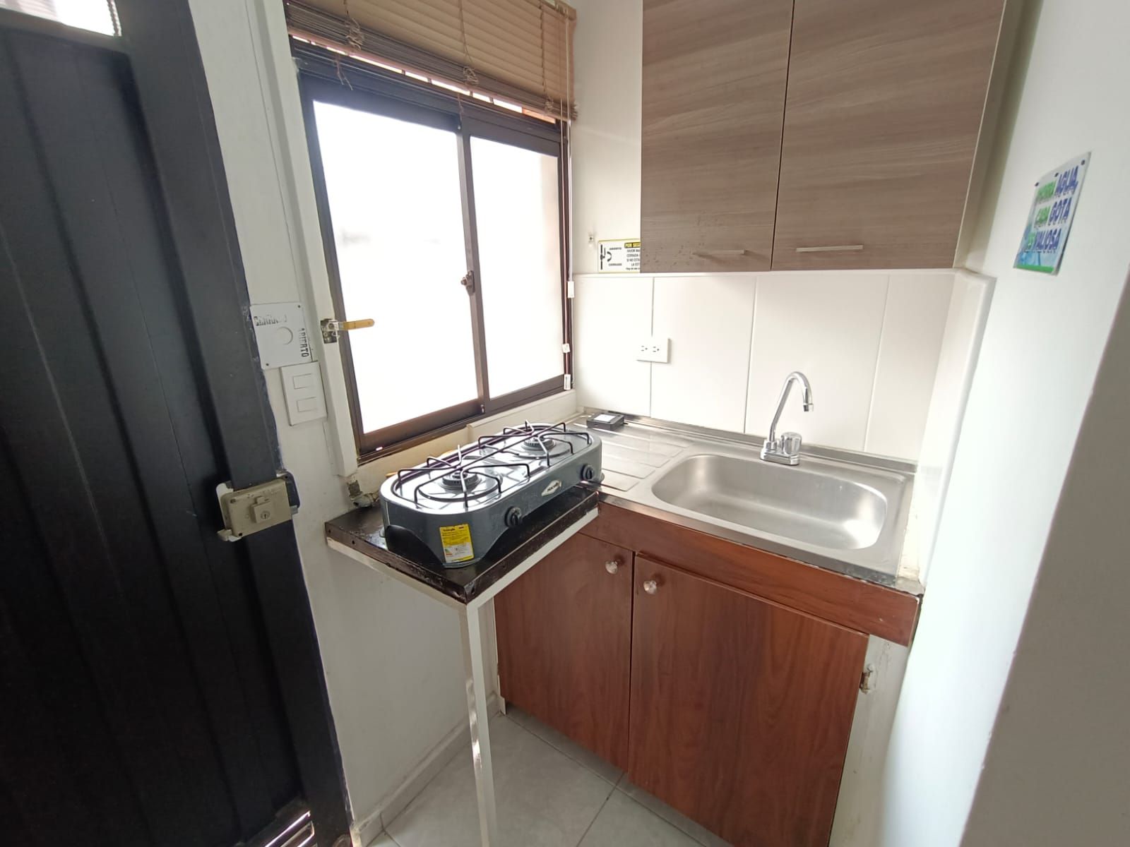 Apartaestudio en arriendo Antioquia Medellín Tenche 30 m2 Habitaciones 1 Baños 1 Garajes 0 Precio $1050000