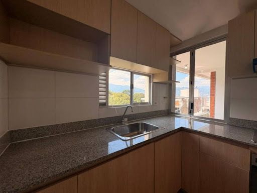 Apartamento en arriendo Antioquia Envigado San Rafael 70 m2 Habitaciones 3 Baños 2 Garajes 1 Precio $2800000