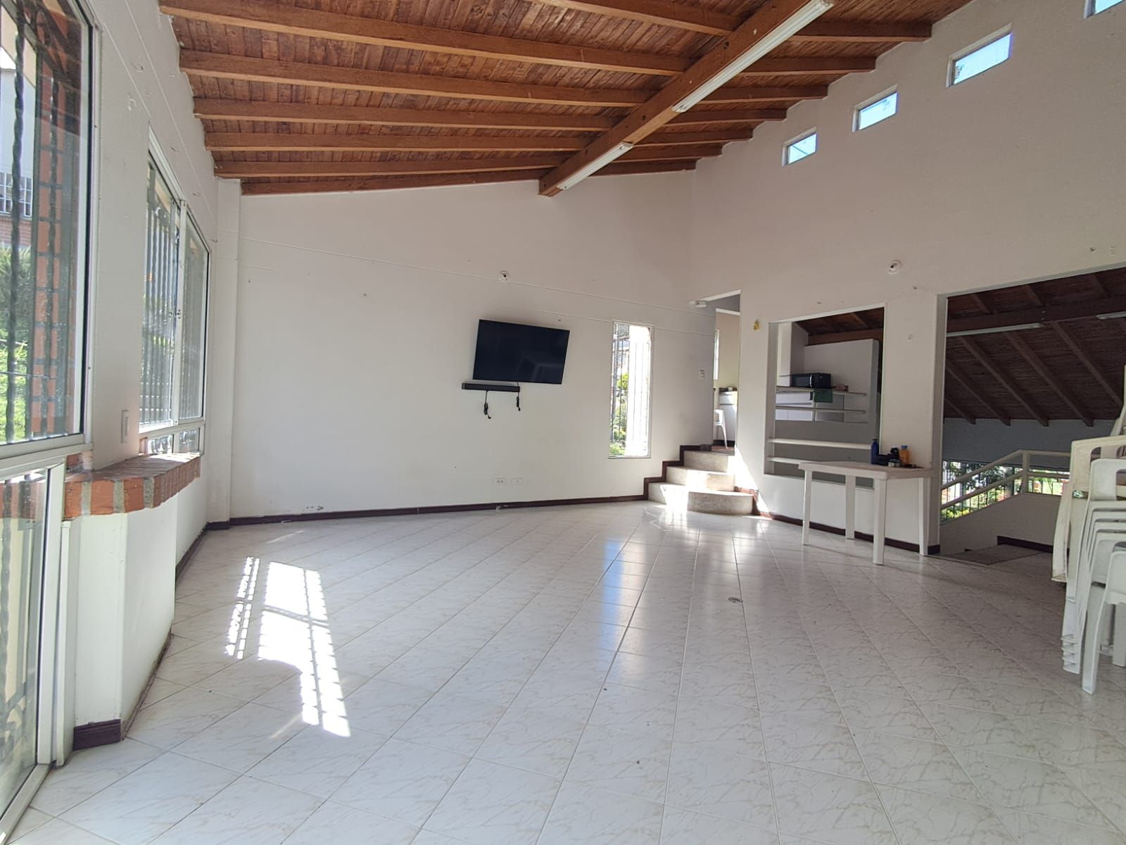 Casa en arriendo Antioquia Envigado Loma Del Barro 113 m2 Habitaciones 3 Baños 3 Garajes 0 Precio $3500000