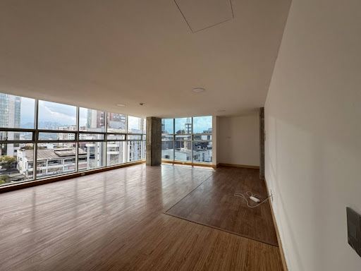 Oficina en arriendo Caldas Manizales Guayacanes 50 m2 Habitaciones 0 Baños 0 Garajes 1 Precio $3500000