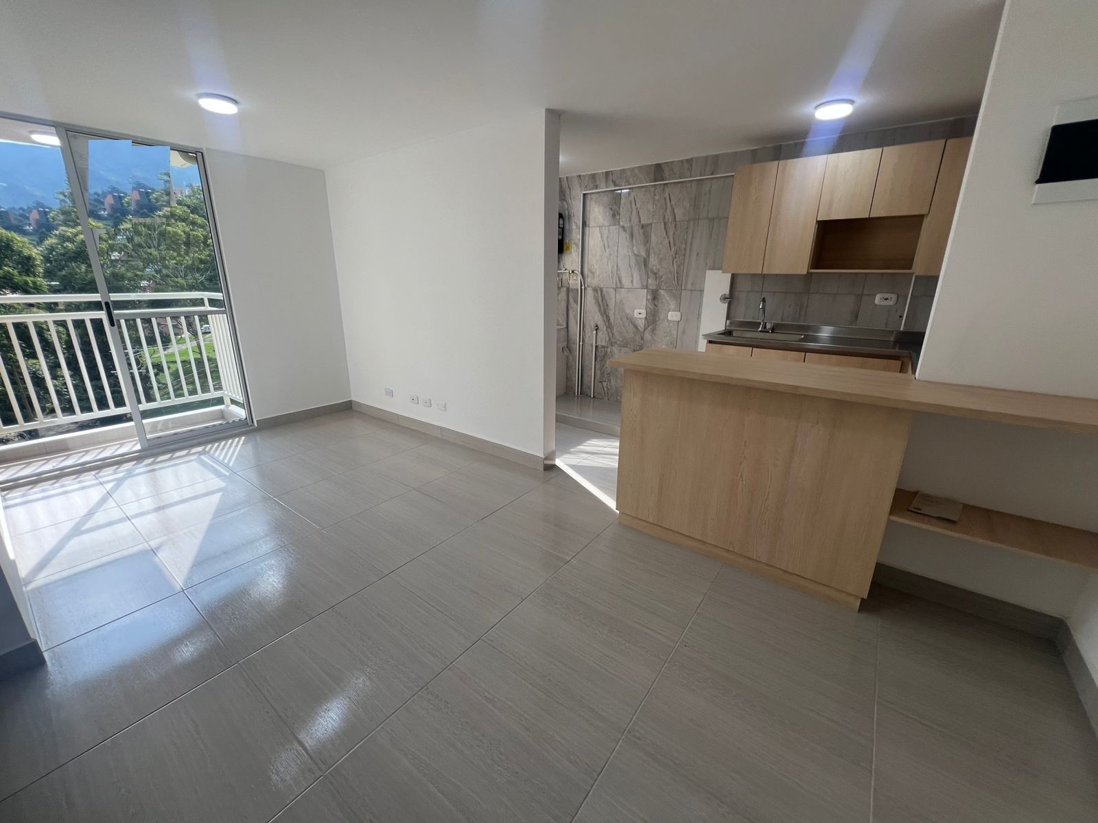 Apartamento en arriendo Antioquia Medellín San Antonio De Prado 55 m2 Habitaciones 3 Baños 2 Garajes 1 Precio $1906532