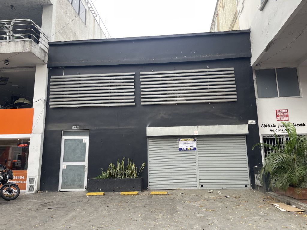 Local en arriendo Valle Del Cauca Cali Santa Mónica 340 m2 Habitaciones 0 Baños 2 Garajes 2 Precio $4850000