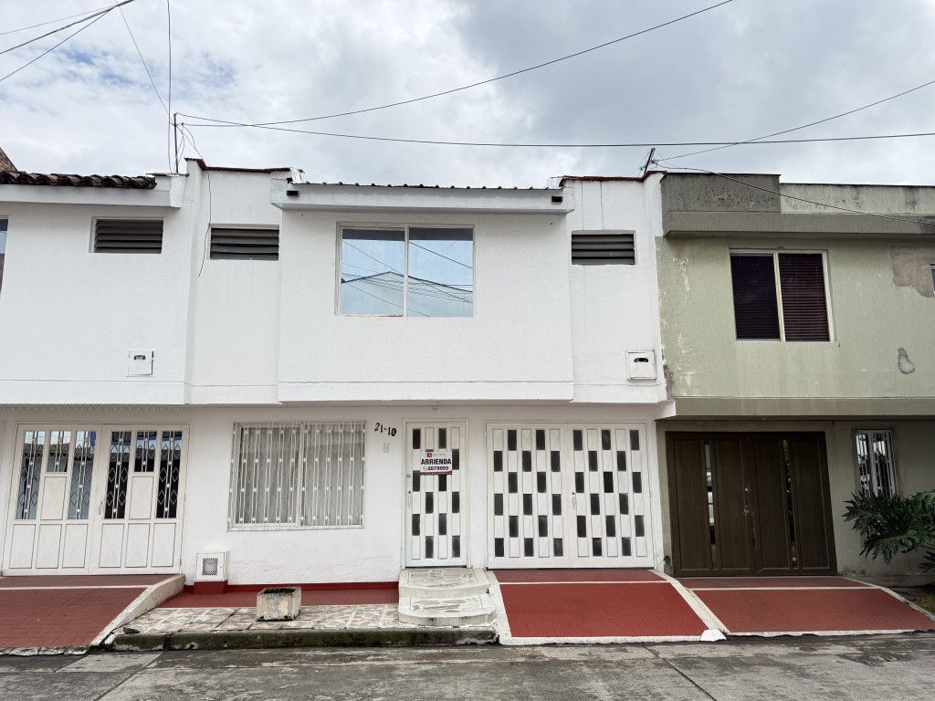 Casa en arriendo Valle Del Cauca Palmira Las Flores 70 m2 Habitaciones 3 Baños 3 Garajes 1 Precio $1300000