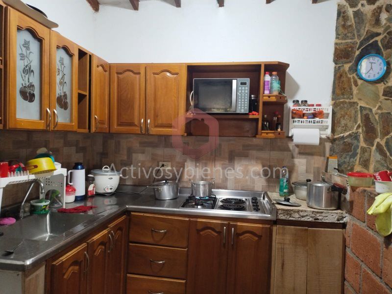 Finca en venta Nariño El Peñol El Peñol 10000 m2 Habitaciones 6 Baños 4 Garajes 6 Precio $1400000000