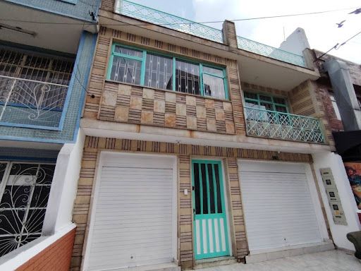 Apartamento en arriendo Cundinamarca Bogotá Colón 98 m2 Habitaciones 4 Baños 2 Garajes 0 Precio $2800000