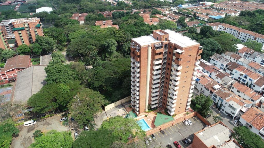 Apartamento en venta Valle Del Cauca Cali Quintas De Don Simón 135 m2 Habitaciones 3 Baños 3 Garajes 2 Precio $560000000