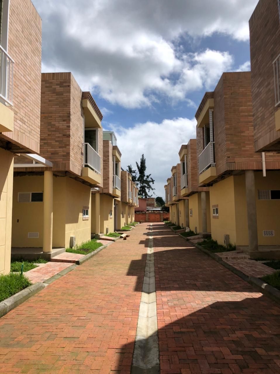 Casa en venta Cundinamarca Chía Chia 118 m2 Habitaciones 3 Baños 3 Garajes 2 Precio $650000000