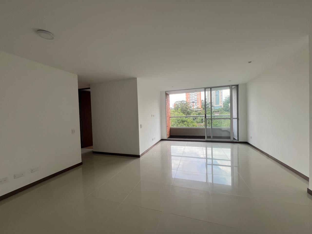 Apartamento en arriendo Antioquia Medellín La Inmaculada 68 m2 Habitaciones 2 Baños 2 Garajes 2 Precio $3750000