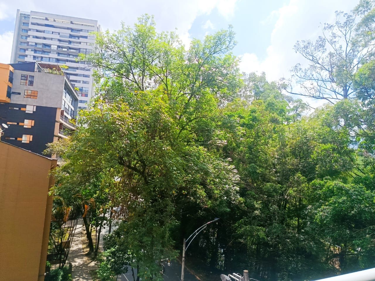 Apartamento en arriendo Antioquia Envigado Zúñiga 97 m2 Habitaciones 3 Baños 2 Garajes 1 Precio $5300000