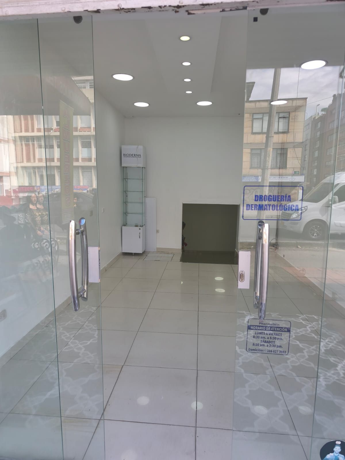 Local en arriendo Cundinamarca Bogotá Chapinero Central 60 m2 Habitaciones 0 Baños 2 Garajes 0 Precio $5200000