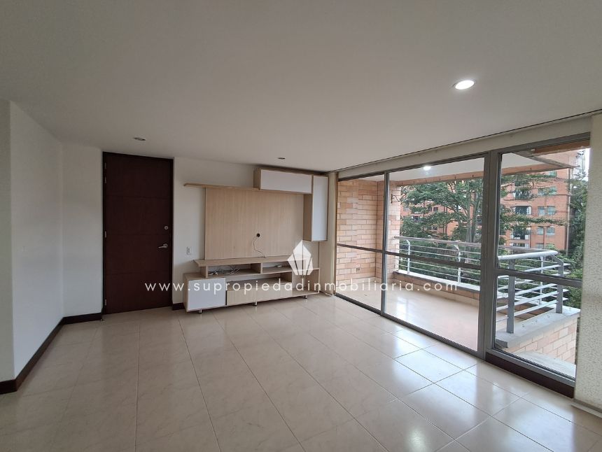 Apartamento en arriendo Antioquia Envigado La Pradera 115 m2 Habitaciones 3 Baños 2 Garajes 1 Precio $4200000