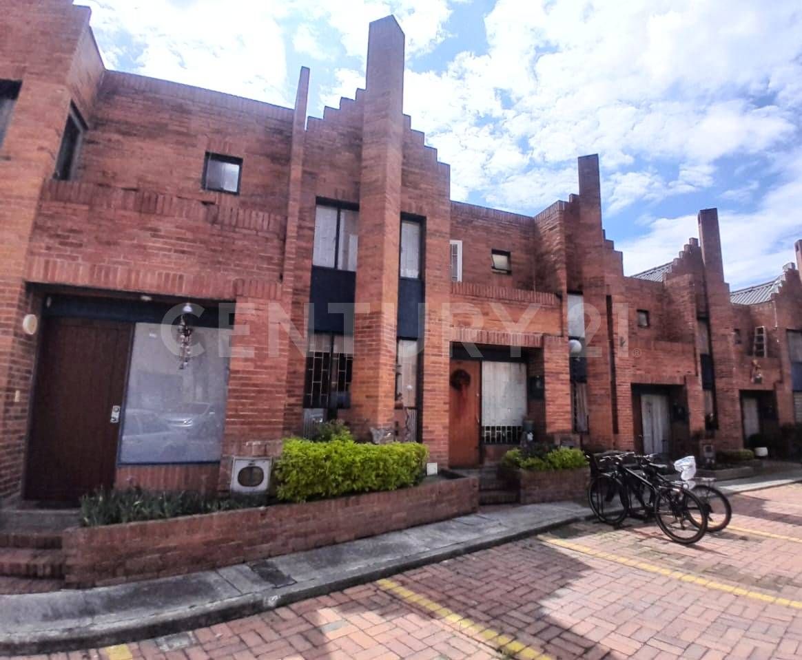 Casa en venta Cundinamarca Bogotá San Antonio Nor - Occidental 115 m2 Habitaciones 3 Baños 3 Garajes 2 Precio $430000000