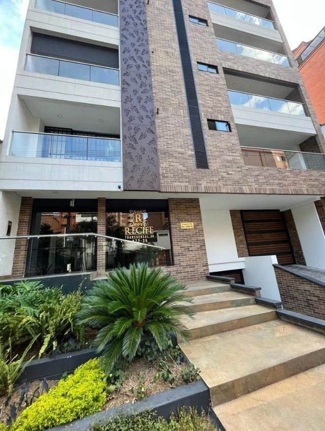 Apartamento en arriendo Antioquia Medellín Laureles 99 m2 Habitaciones 2 Baños 3 Garajes 1 Precio $4500000