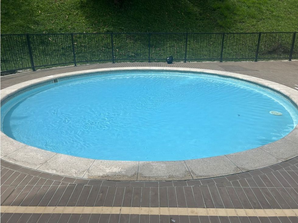 Apartamento en arriendo Antioquia Medellín La Gloria 70 m2 Habitaciones 3 Baños 2 Garajes 1 Precio $3100000