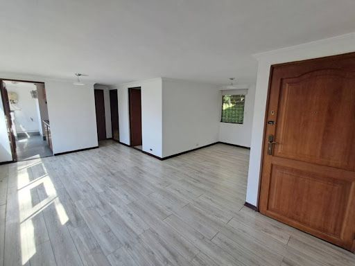 Apartamento en arriendo Antioquia Medellín Las Palmas 64 m2 Habitaciones 2 Baños 1 Garajes 1 Precio $2800000