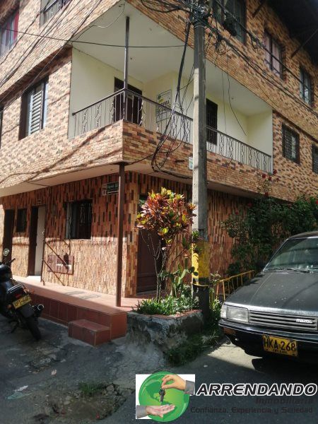 Casa en arriendo Antioquia Itagüí San Juan Bautista 75 m2 Habitaciones 3 Baños 2 Garajes 0 Precio $1700000