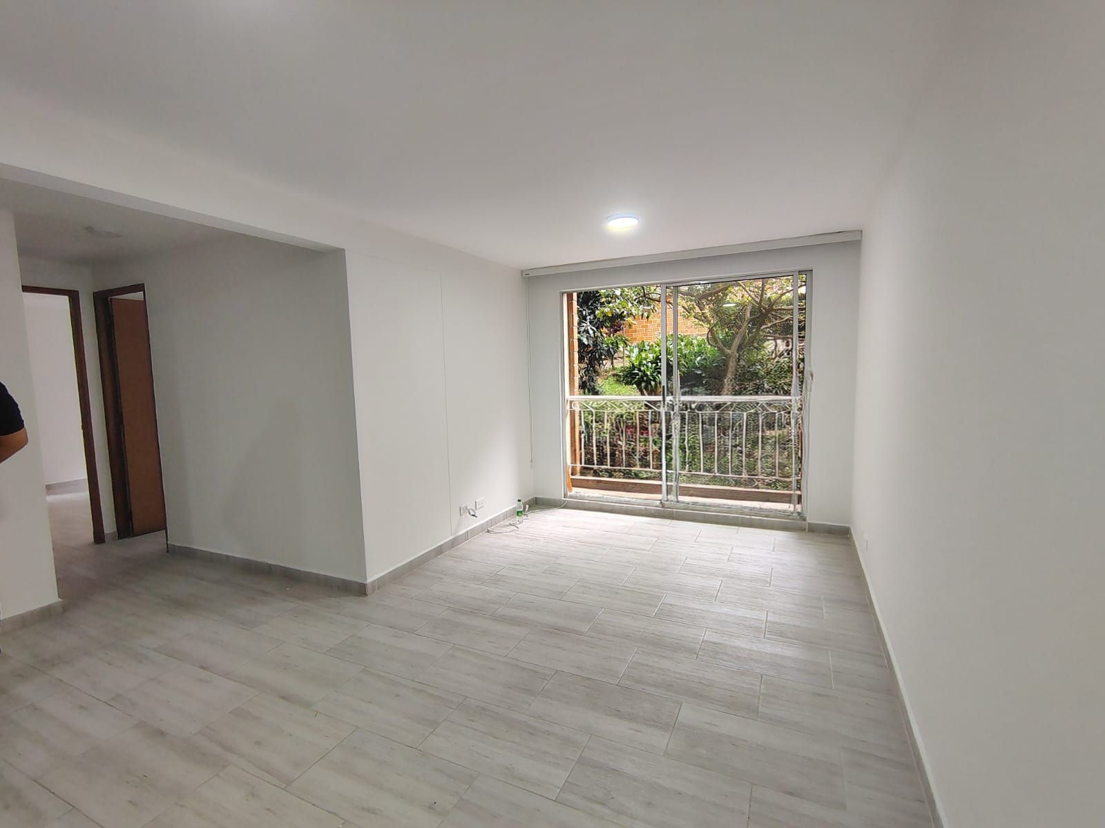 Apartamento en arriendo Antioquia Medellín Castropol 73 m2 Habitaciones 2 Baños 2 Garajes 1 Precio $3600000