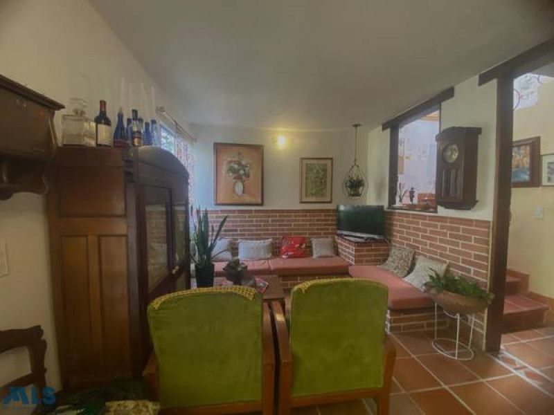 Casa en venta Antioquia Medellín Urbanizacion Manesa 98 m2 Habitaciones 5 Baños 2 Garajes 1 Precio $490000000