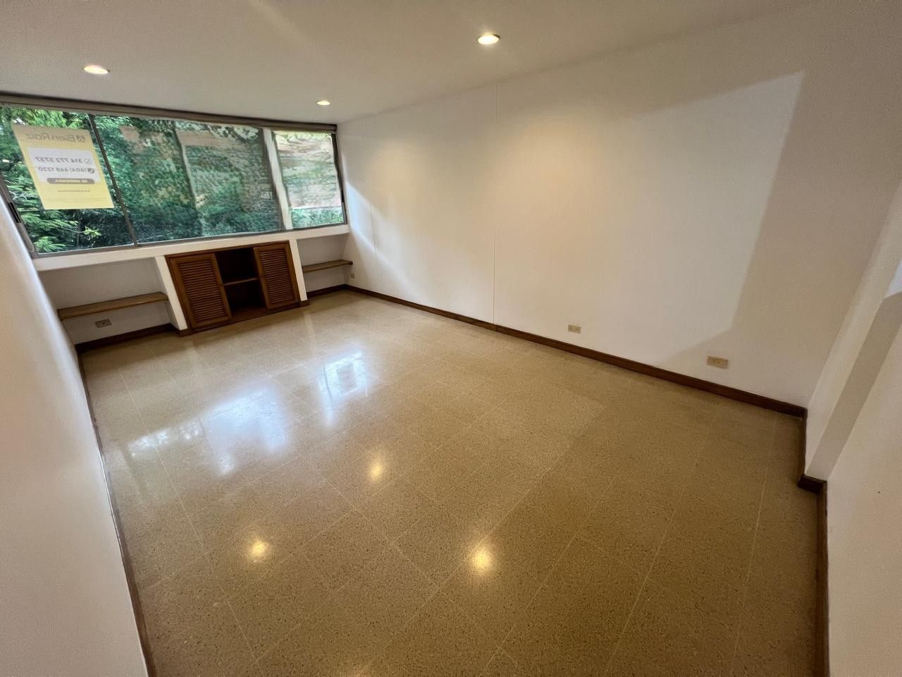 Apartamento en arriendo Antioquia Medellín El Poblado 80 m2 Habitaciones 2 Baños 2 Garajes 1 Precio $3700000