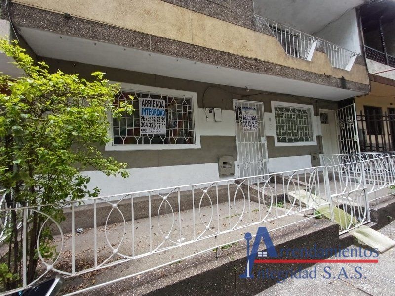 Casa en arriendo Antioquia Medellín La Gloria 105 m2 Habitaciones 3 Baños 1 Garajes 0 Precio $2300000