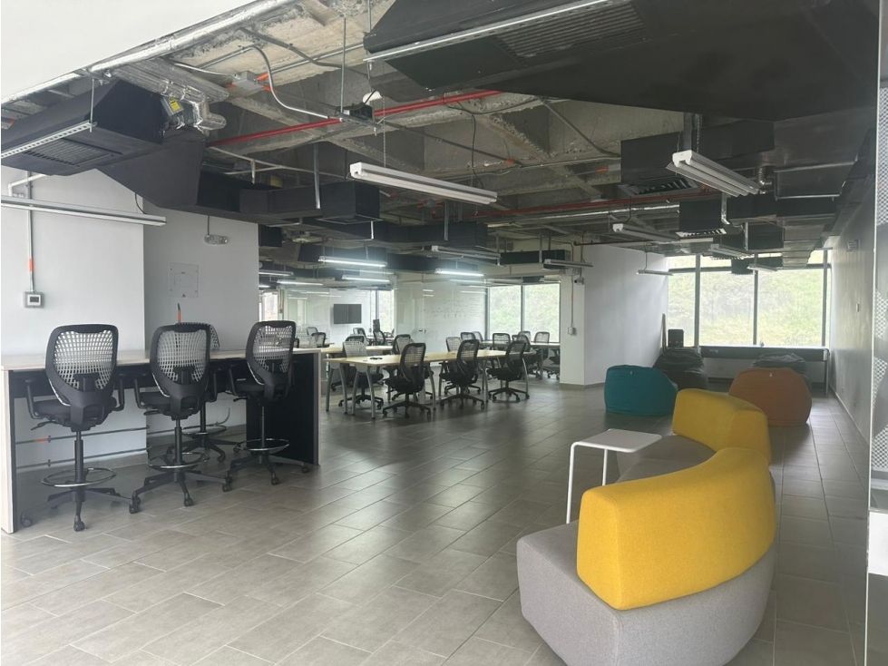 Oficina en venta Antioquia Medellín San Diego 740 m2 Habitaciones 0 Baños 4 Garajes 13 Precio $6930000000
