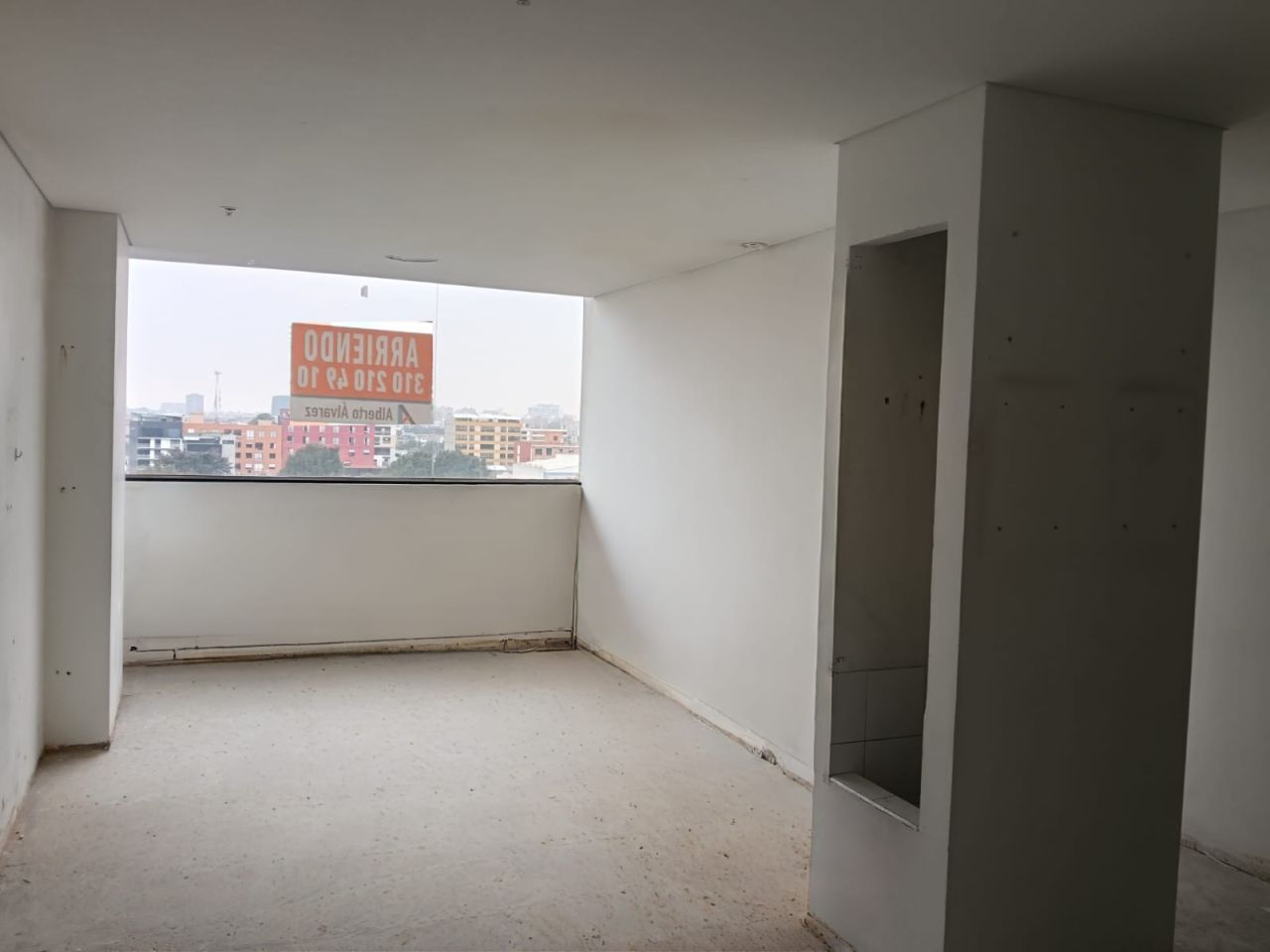 Oficina en arriendo Cundinamarca Bogotá La Castellana 96 m2 Habitaciones 0 Baños 1 Garajes 0 Precio $7406000