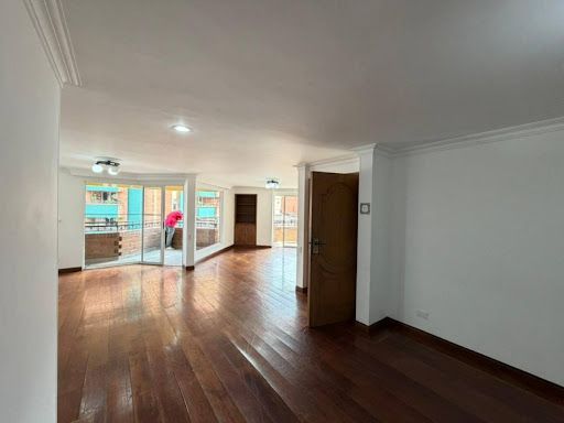 Apartamento en arriendo o venta Antioquia Medellín Laureles 170 m2 Habitaciones 4 Baños 3 Garajes 1 Precio venta $850000000 Precio arriendo $6056504