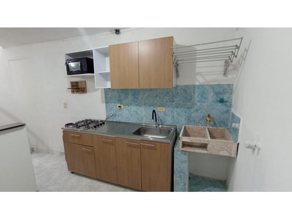Apartaestudio en arriendo Antioquia Medellín La Gloria 40 m2 Habitaciones 1 Baños 1 Garajes 0 Precio $1600000