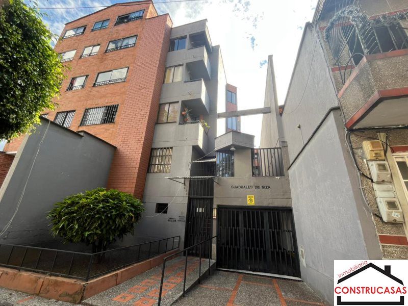Apartaestudio en arriendo Antioquia Medellín Bombona No2 35 m2 Habitaciones 1 Baños 1 Garajes 0 Precio $1300000