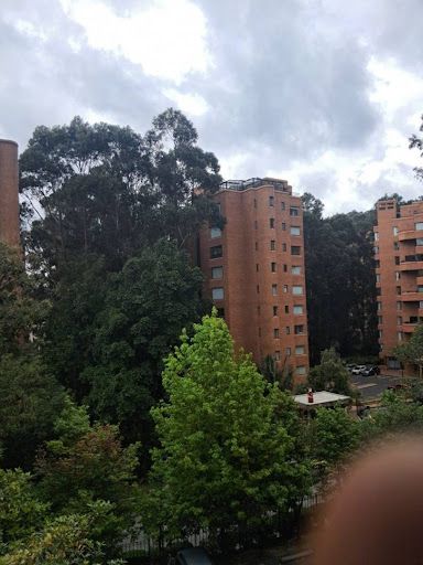 Apartamento en venta Cundinamarca Bogotá Cedritos 230 m2 Habitaciones 3 Baños 5 Garajes 3 Precio $2400000000