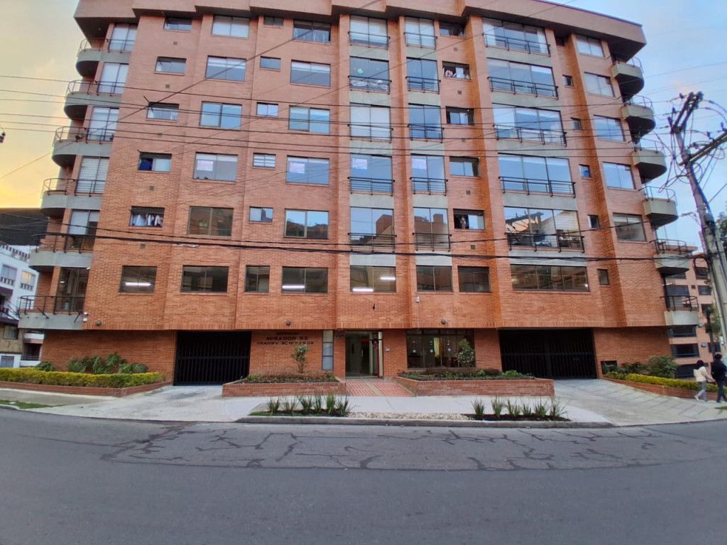 Apartamento en arriendo Cundinamarca Bogotá Pardo Rubio 55 m2 Habitaciones 2 Baños 2 Garajes 1 Precio $3000000