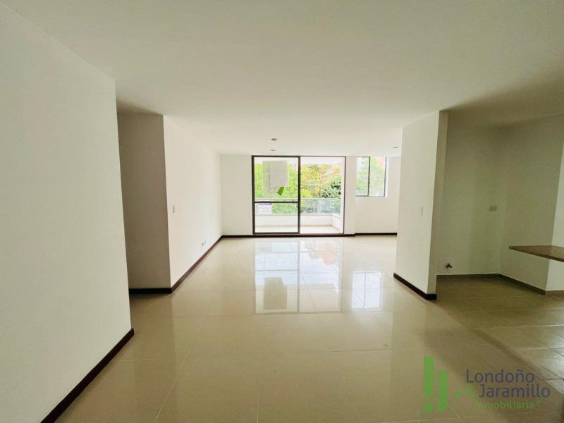 Apartamento en arriendo Antioquia Envigado Alcalá 120 m2 Habitaciones 3 Baños 3 Garajes 2 Precio $5200000