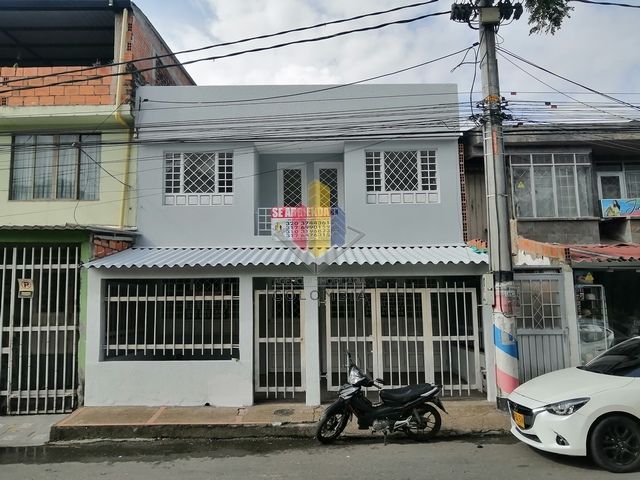 Casa en arriendo Tolima Ibagué La Floresta 199 m2 Habitaciones 4 Baños 2 Garajes 1 Precio $2900000