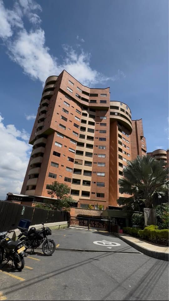 Apartamento en venta Antioquia Sabaneta Betania 161 m2 Habitaciones 3 Baños 3 Garajes 1 Precio $780000000
