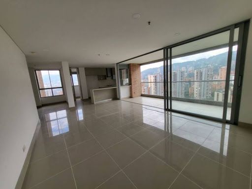 Apartamento en arriendo Antioquia Medellín La Florida 160 m2 Habitaciones 3 Baños 3 Garajes 2 Precio $8500000