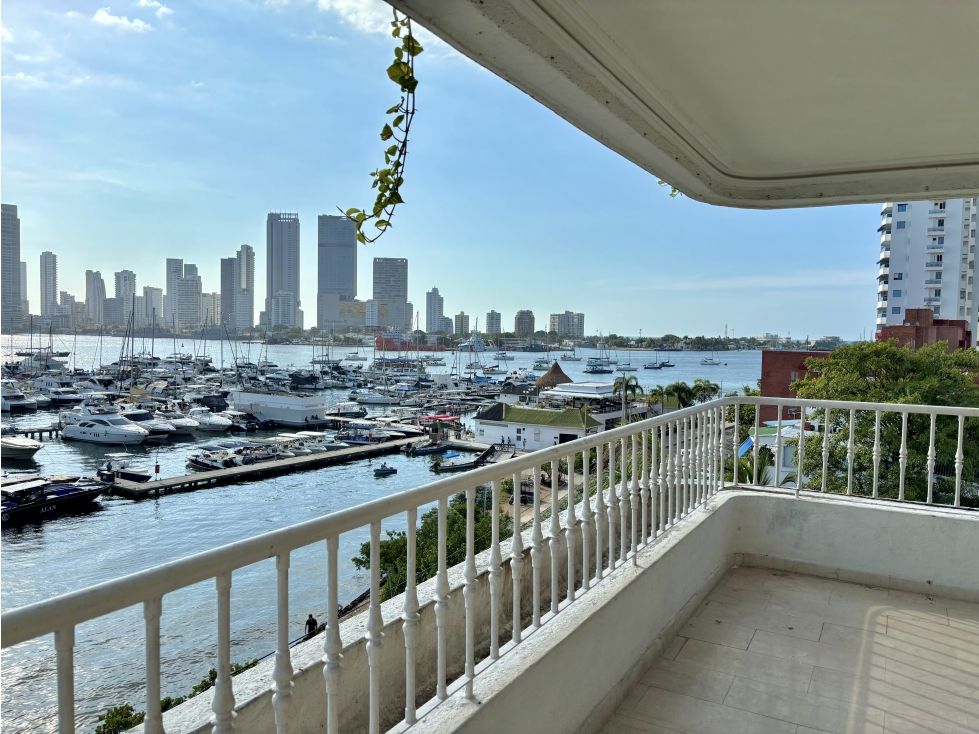 Apartamento en arriendo Bolívar Cartagena Martinez Martelo 240 m2 Habitaciones 3 Baños 3 Garajes 2 Precio $8200000