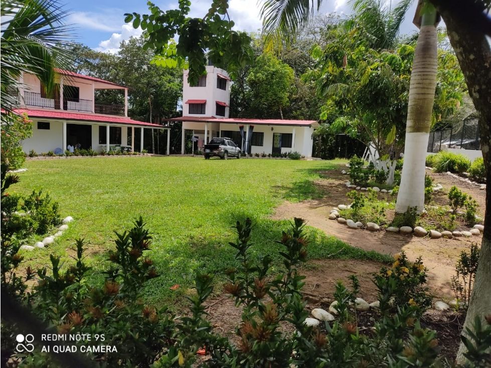 Finca en venta Meta Puerto López Puerto Lopez 300 m2 Habitaciones 3 Baños 2 Garajes 6 Precio $1300000000