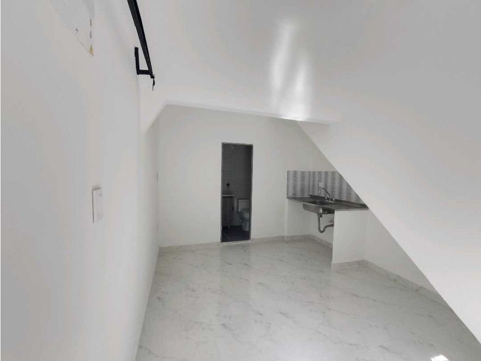 Local en arriendo Antioquia Medellín Bombona No1 15 m2 Habitaciones 0 Baños 1 Garajes 0 Precio $1700000