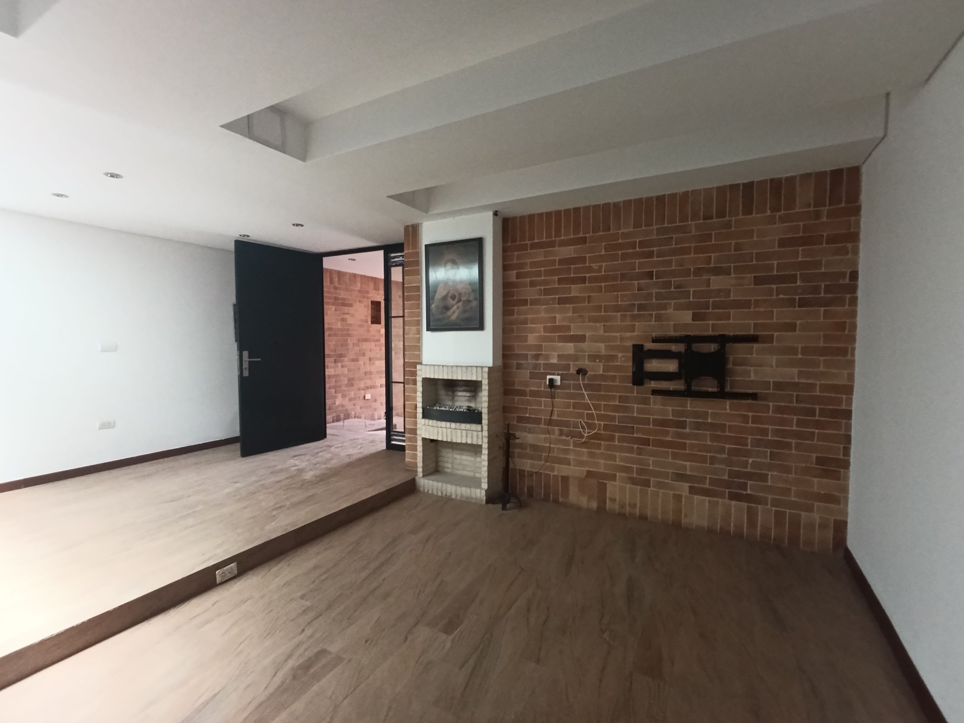 Casa en arriendo Cundinamarca Bogotá Milenta 165 m2 Habitaciones 3 Baños 3 Garajes 1 Precio $4700000